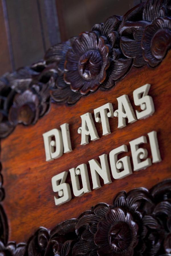 Tanjong Jara Resort, Terengganu - A Small Luxury Hotels Of The World Дунгун Экстерьер фото The nameplate of the Diatas-König-Preis