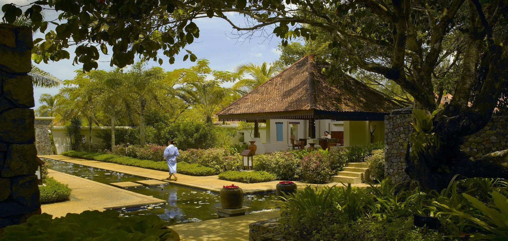 Tanjong Jara Resort, Terengganu - A Small Luxury Hotels Of The World Дунгун Экстерьер фото The Banyan Tree Spa at the Banyan Tree Hotel, Phuket, Thailand